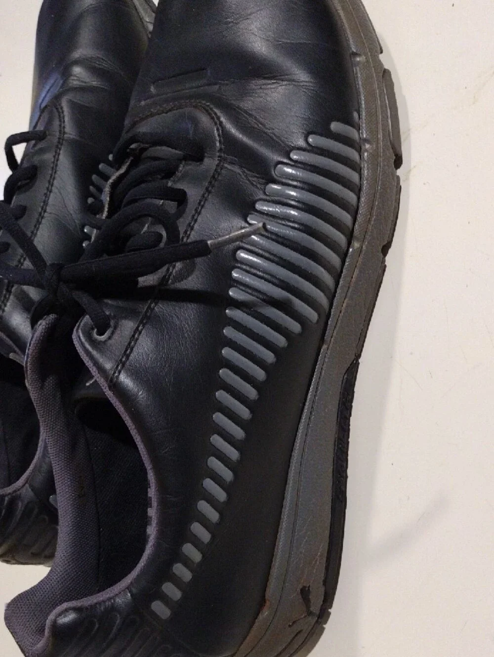 Men's Puma Black/Gray  Lace-Up Comfort Sneakers
